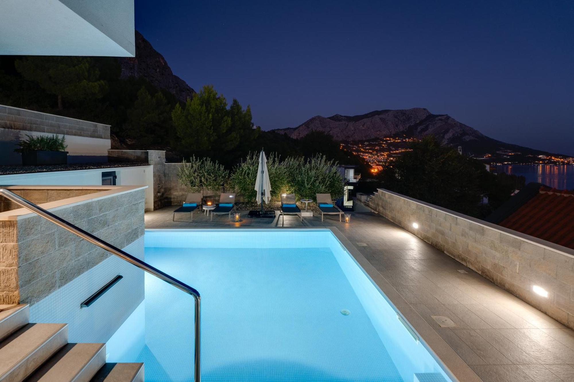 Villa Allegra With 32Msq Heated Pool, 300M Far From Sandy Beaches, Open Sea View Omiš Exterior foto