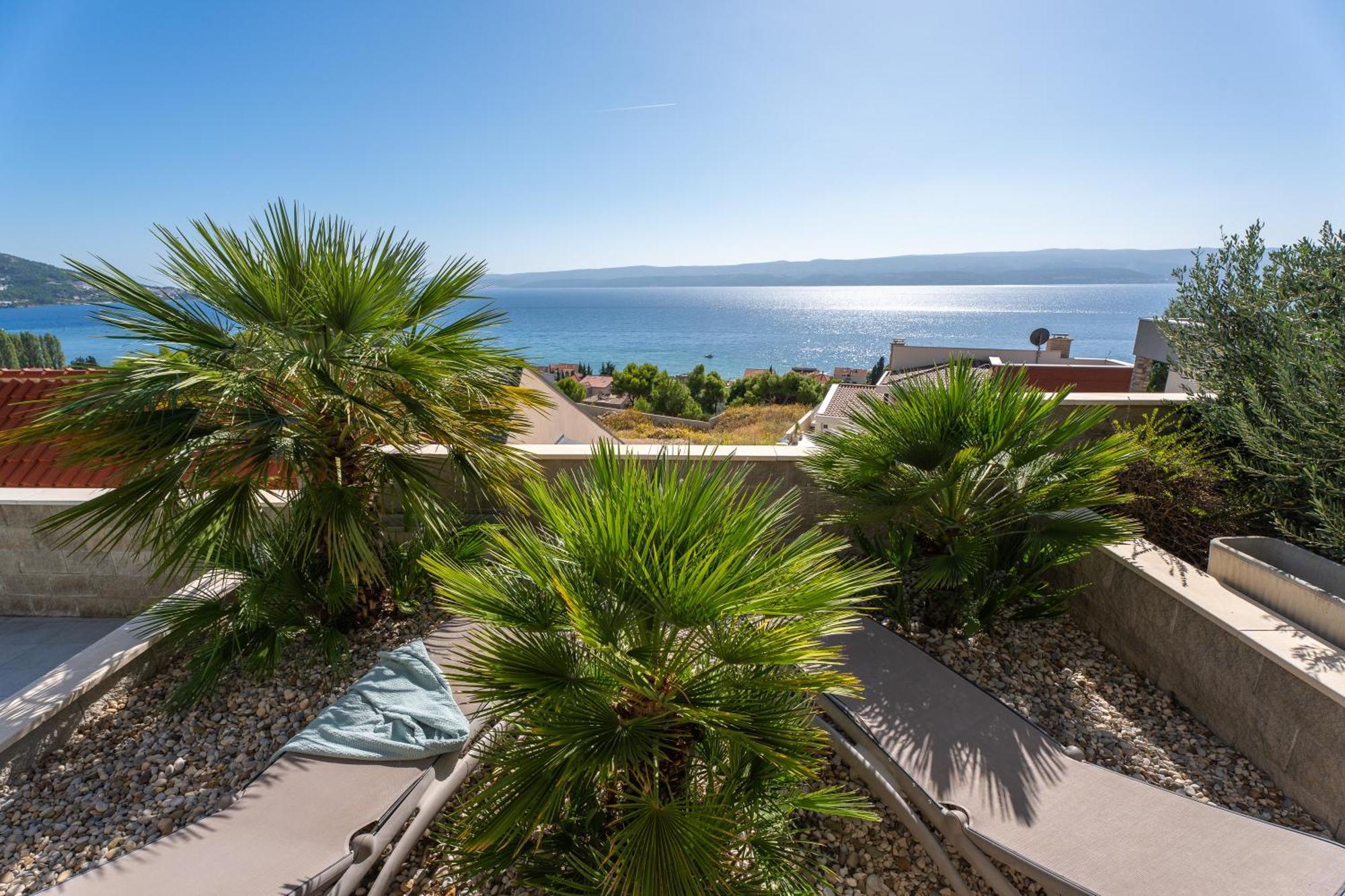 Villa Allegra With 32Msq Heated Pool, 300M Far From Sandy Beaches, Open Sea View Omiš Exterior foto