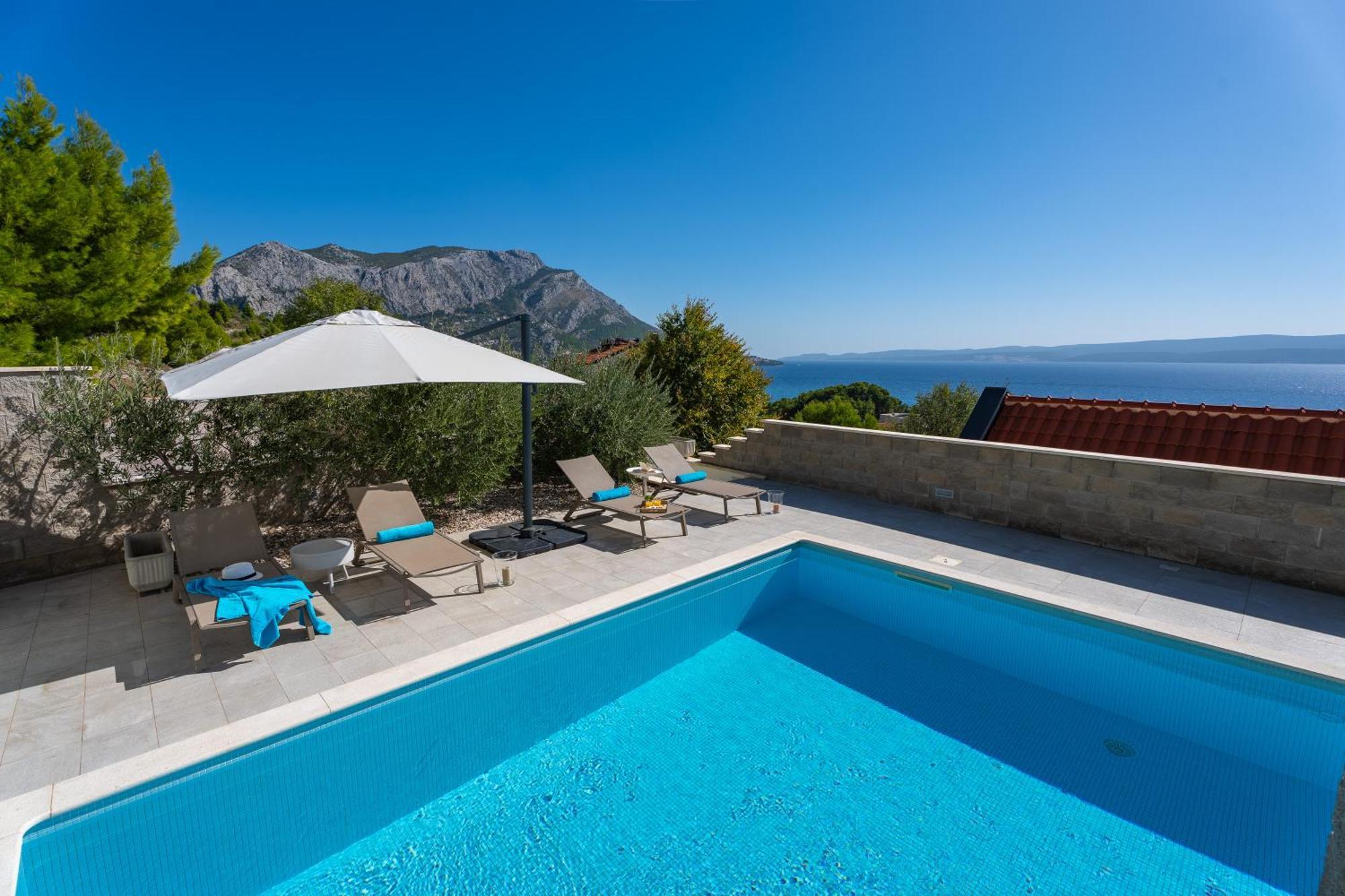 Villa Allegra With 32Msq Heated Pool, 300M Far From Sandy Beaches, Open Sea View Omiš Exterior foto